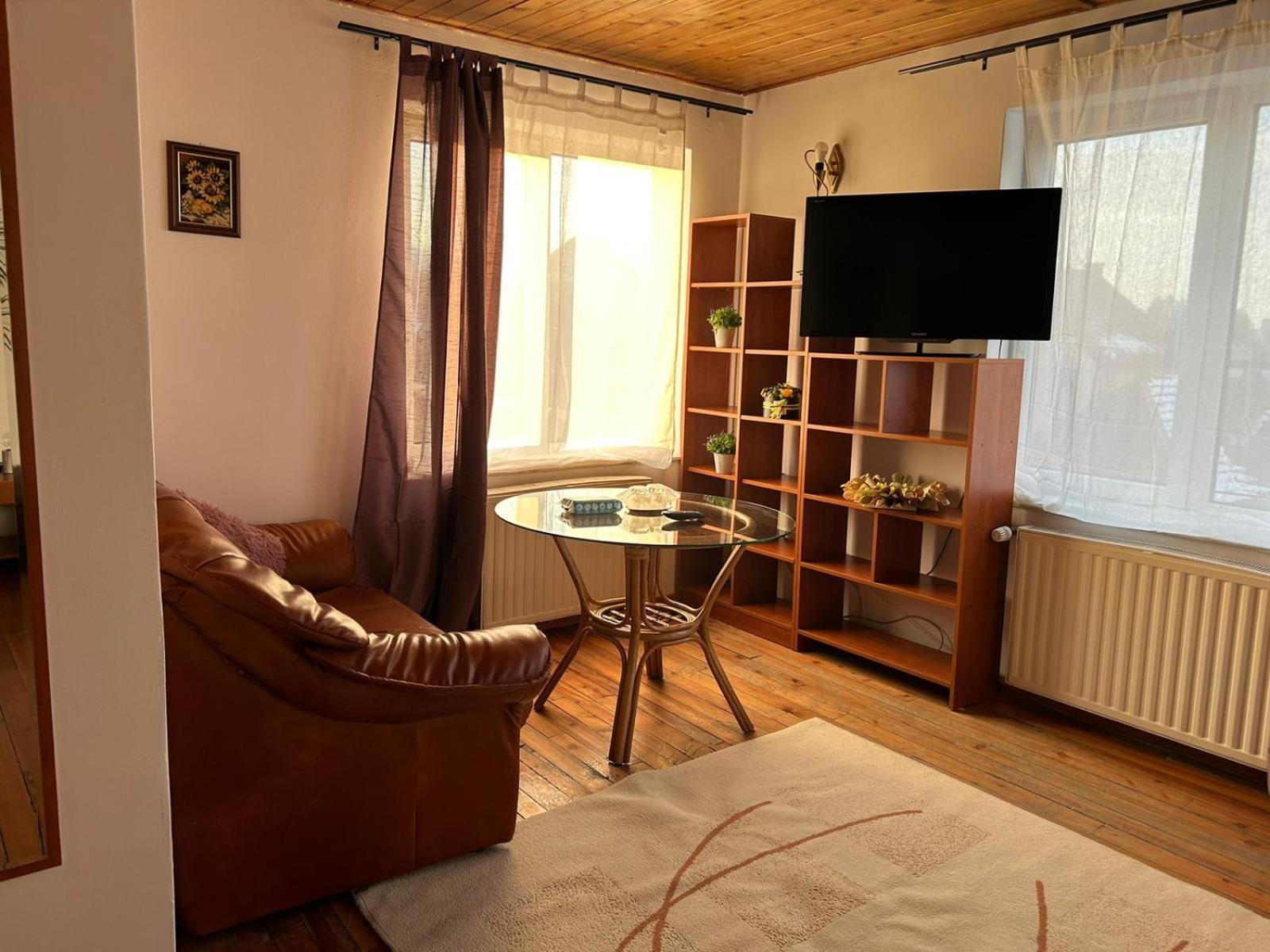 Ambra Room'S Brasov Exterior photo