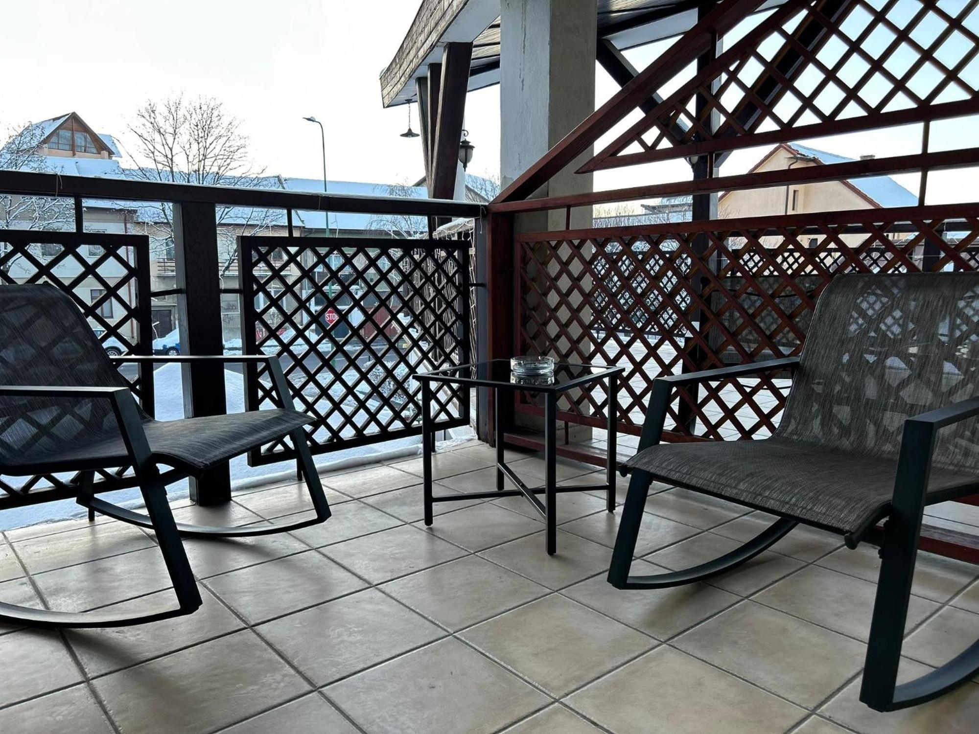 Ambra Room'S Brasov Exterior photo