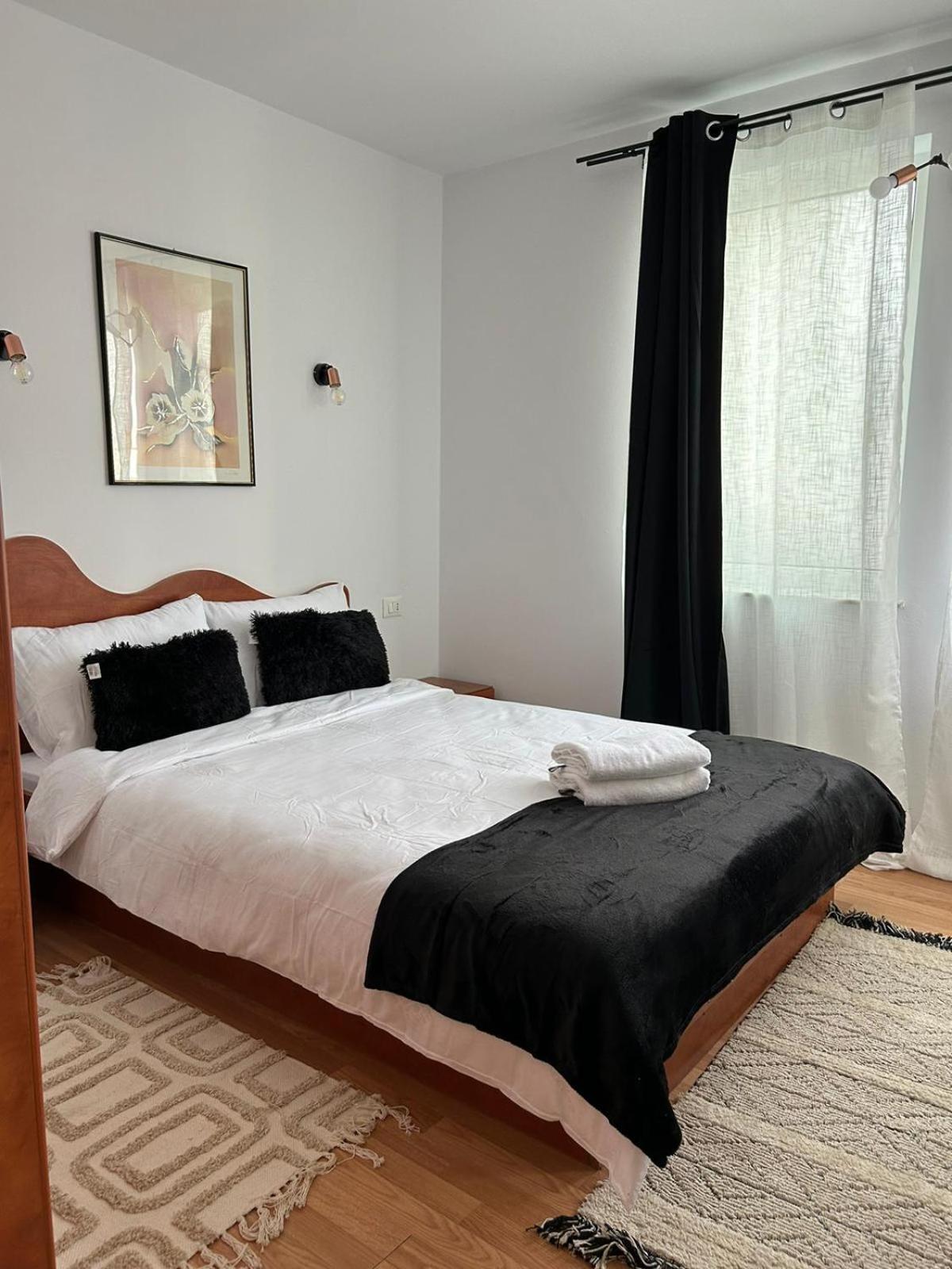 Ambra Room'S Brasov Exterior photo